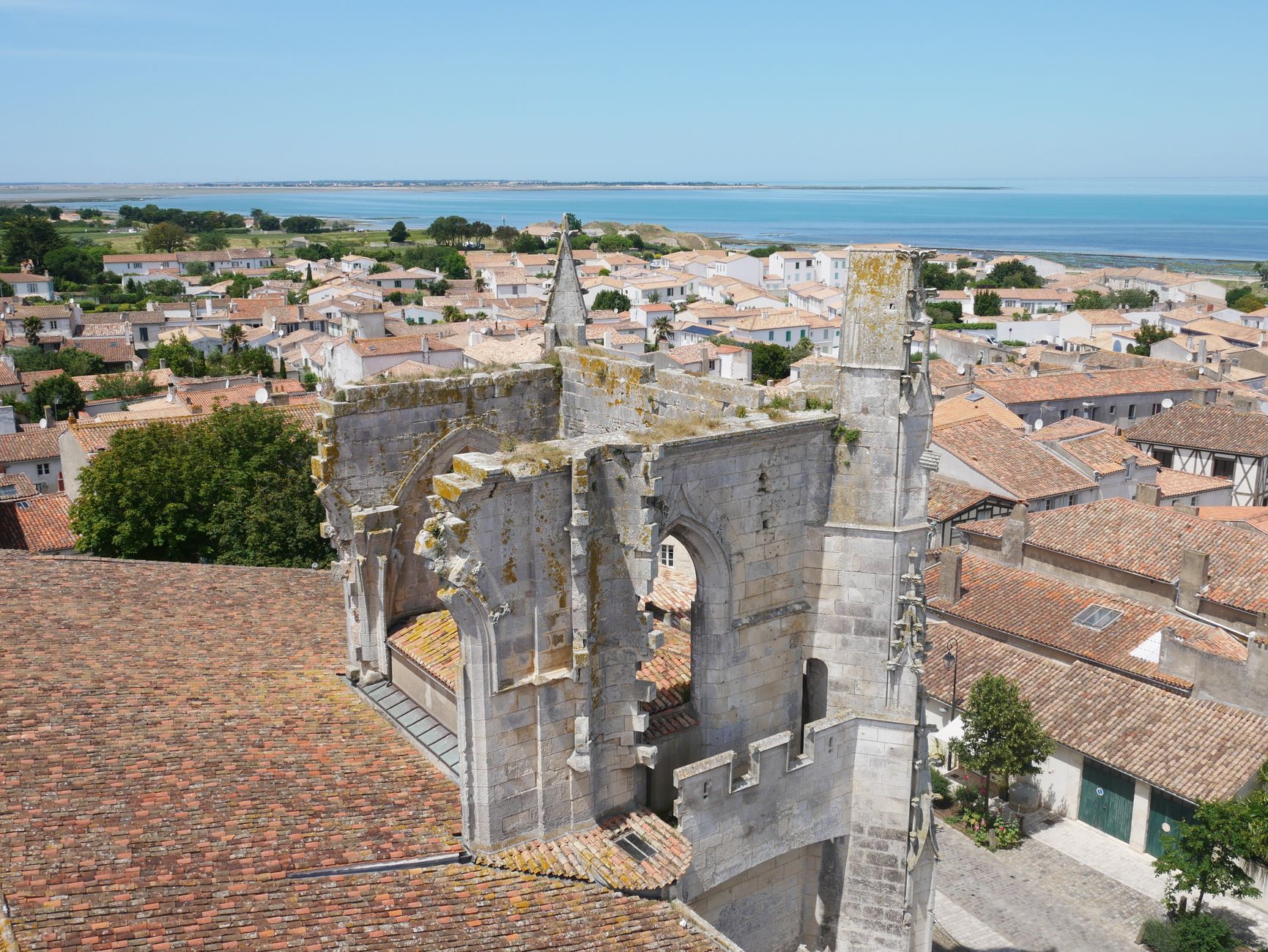 Bâchage de toiture équipe à Saint-Denis